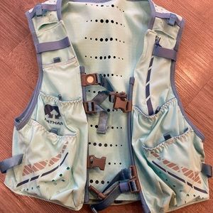 Nathan Vaporhowe Hydration Pack, 1.8L Hydration Bladder Reservoir, Women's, XS